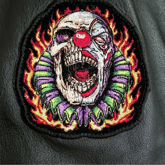 Harley-Davidson Black Leather Vest with Clown, Savannah, Ga. Patches - Picture 6 of 14